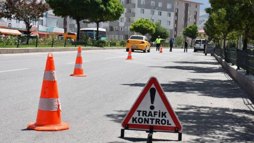 Trafik cezaları değişti! 10 madde daha Meclis'ten geçti: Araç sahipleri bu listeye bakmalı 32